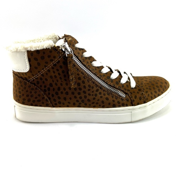 Universal Thread Women’s‎ high-top booties/sneakers - Size 9.5 - Picture 1 of 7